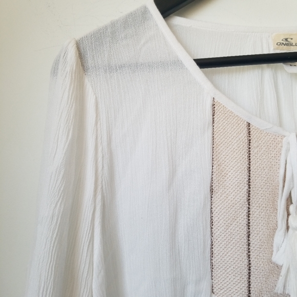 O'Neill women's white flowy Bell sleeve blouse - Picture 10 of 12